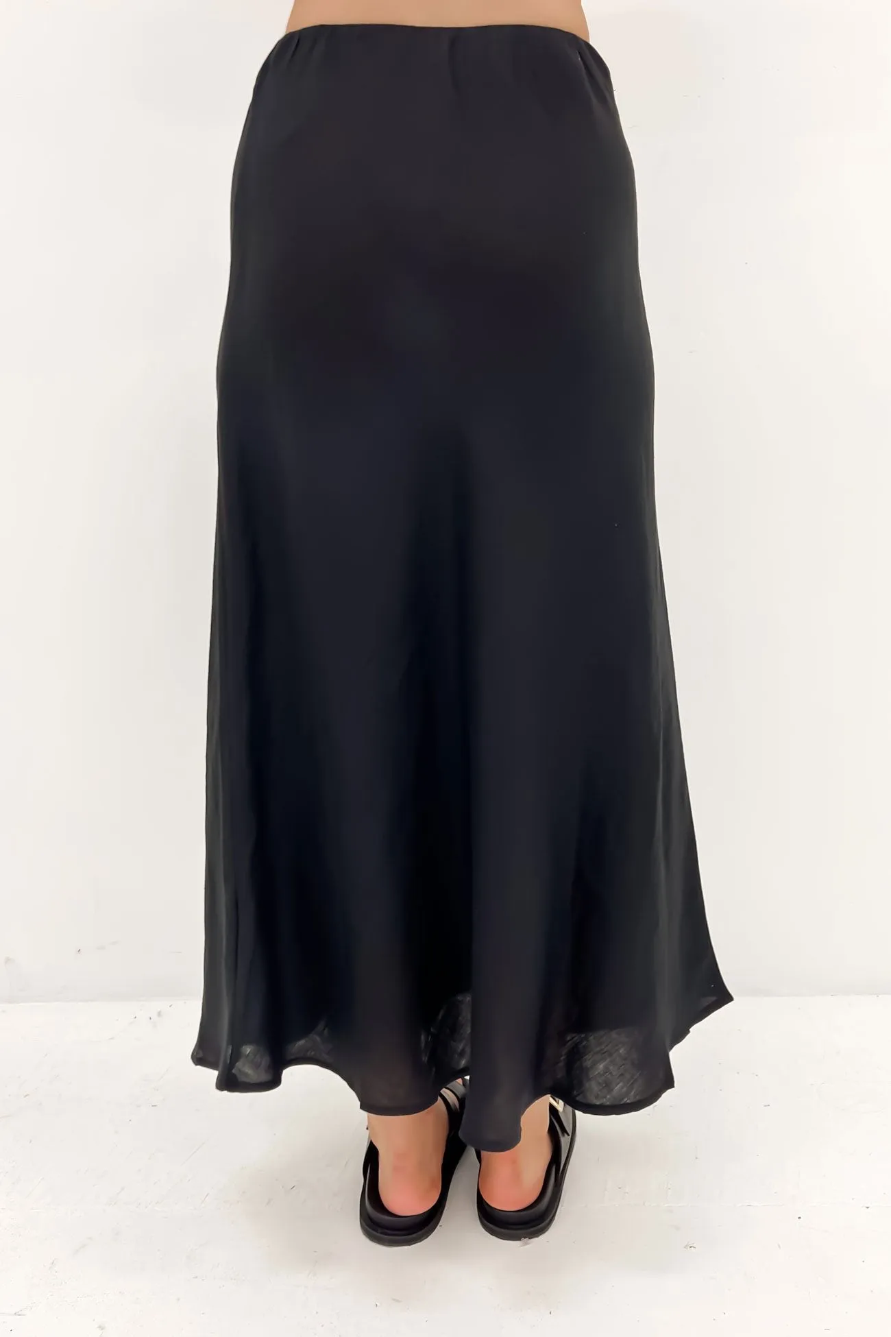 Azariah Midi Skirt Black