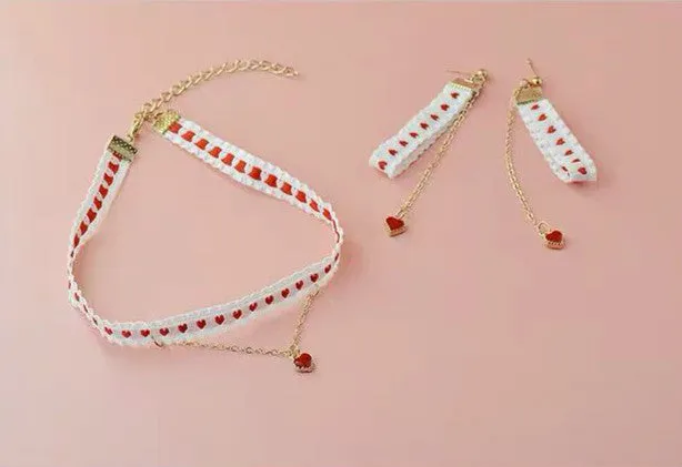 CUTE LOVE CHOKER