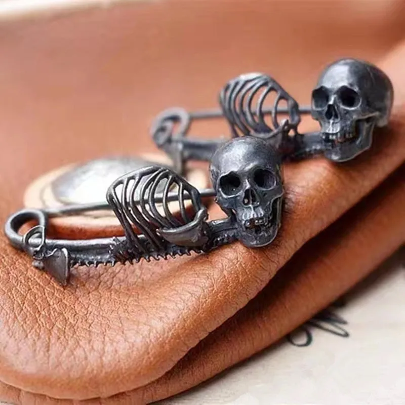 Dark Retro Gothic Skull Brooch Pendant Key Chain - Exquisite Handmade Accessory