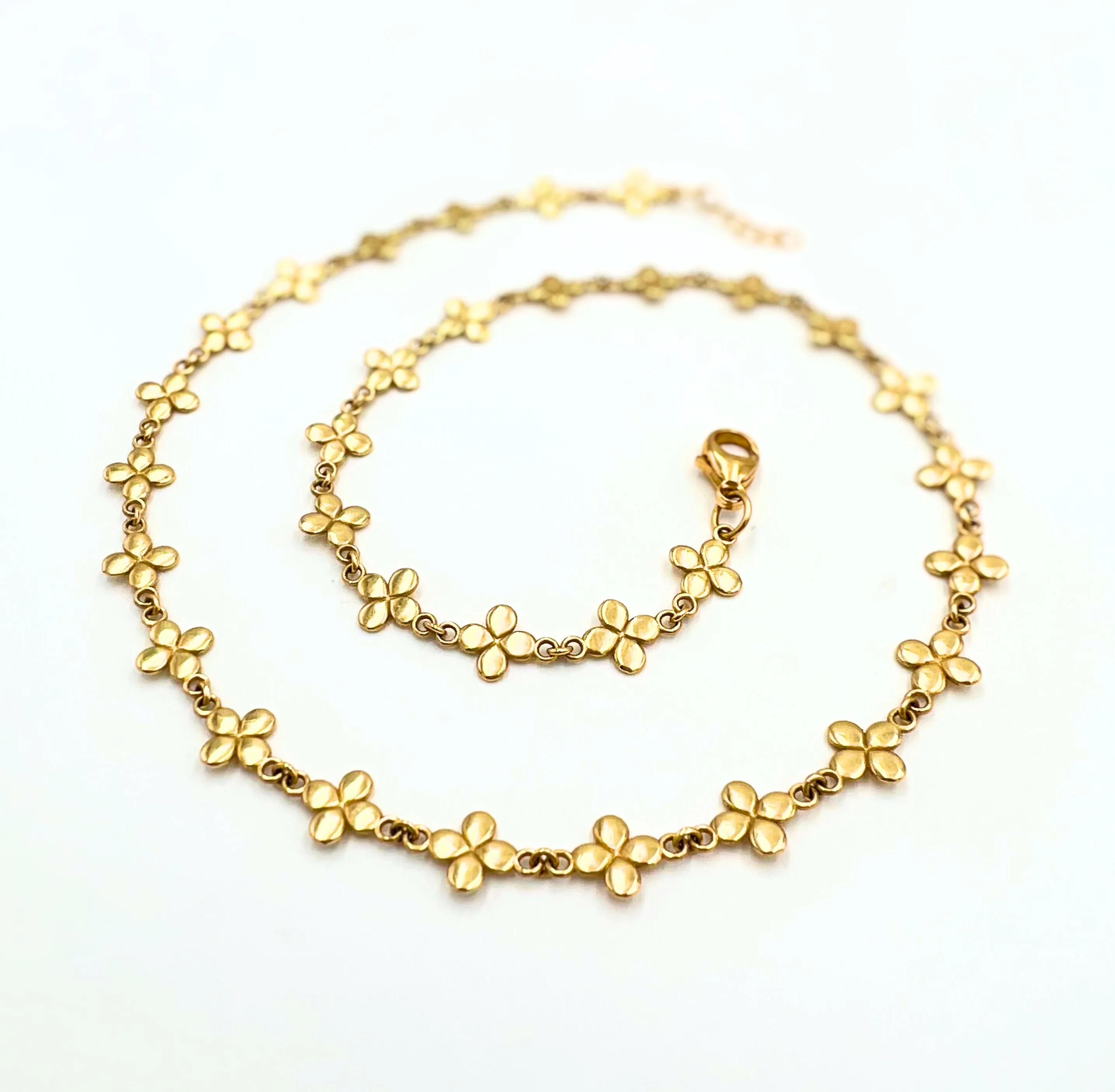 Gold Flower Choker- NEW IN!