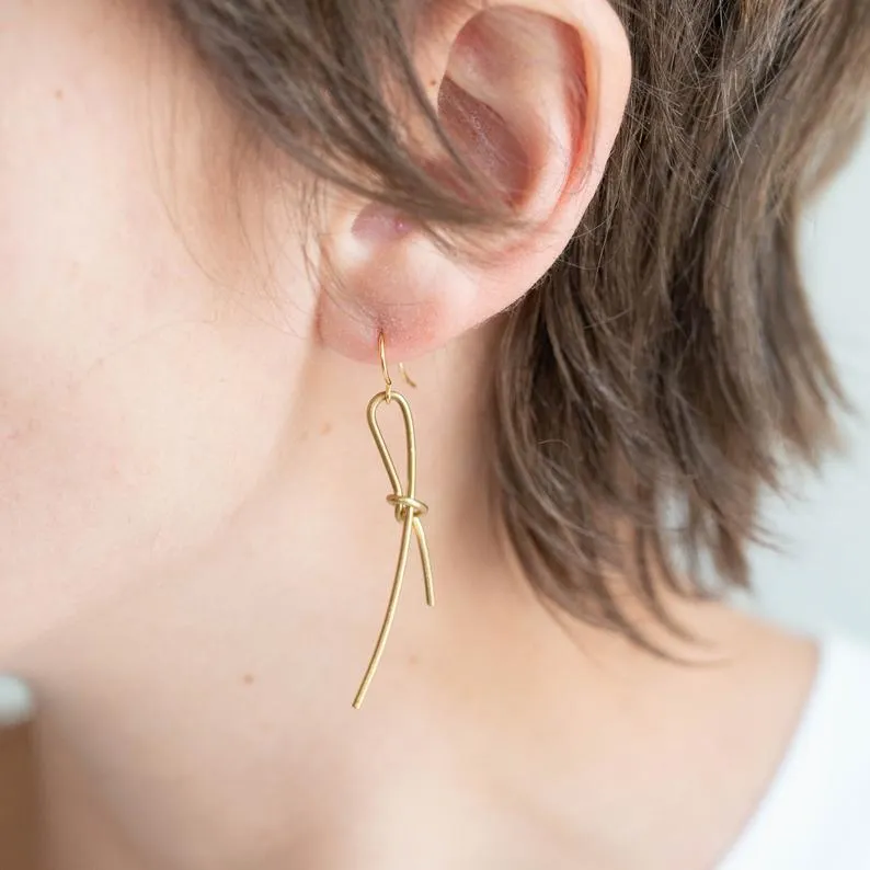 Knot earrings