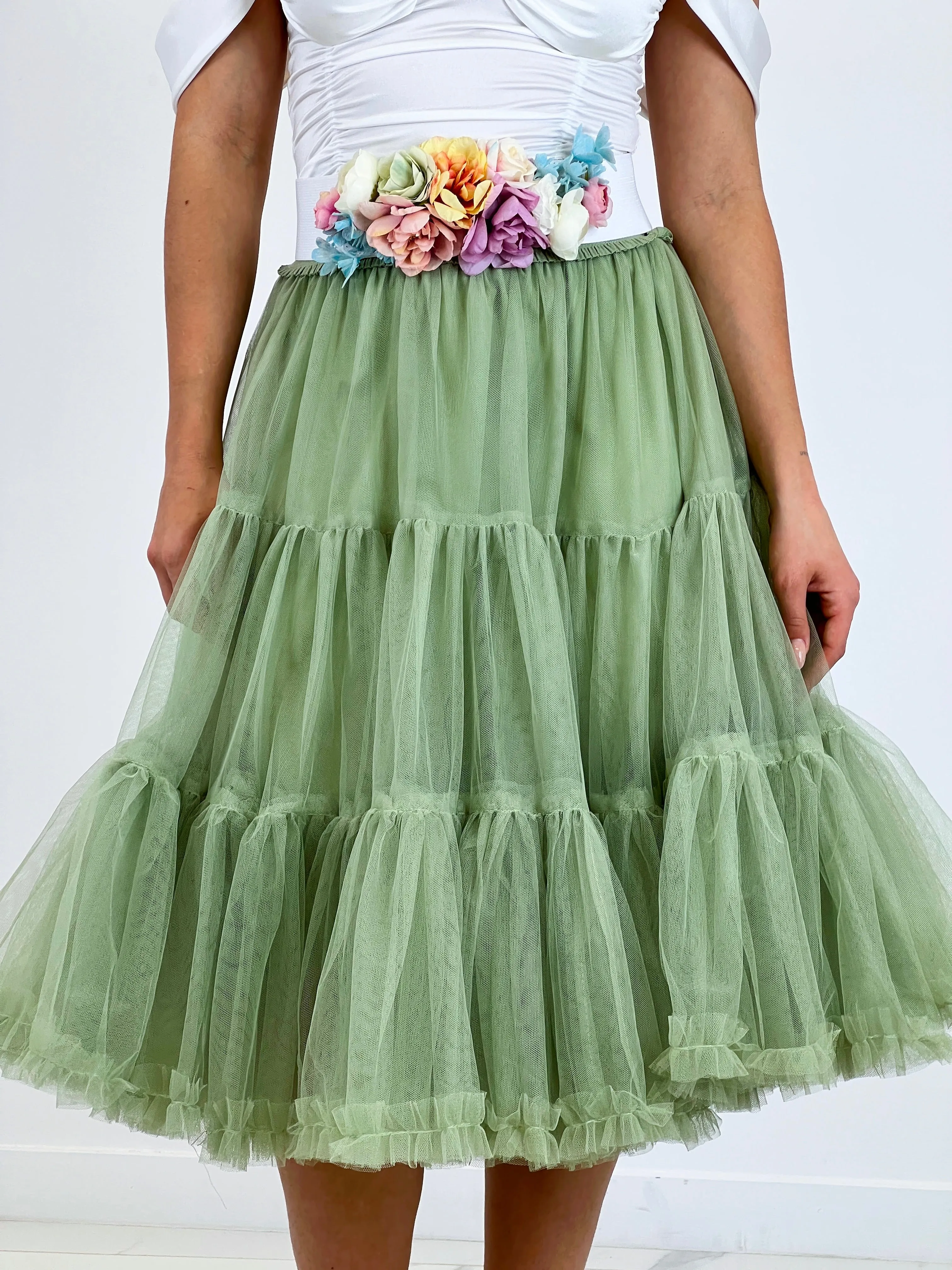 Midi tulle skirt with ruffles