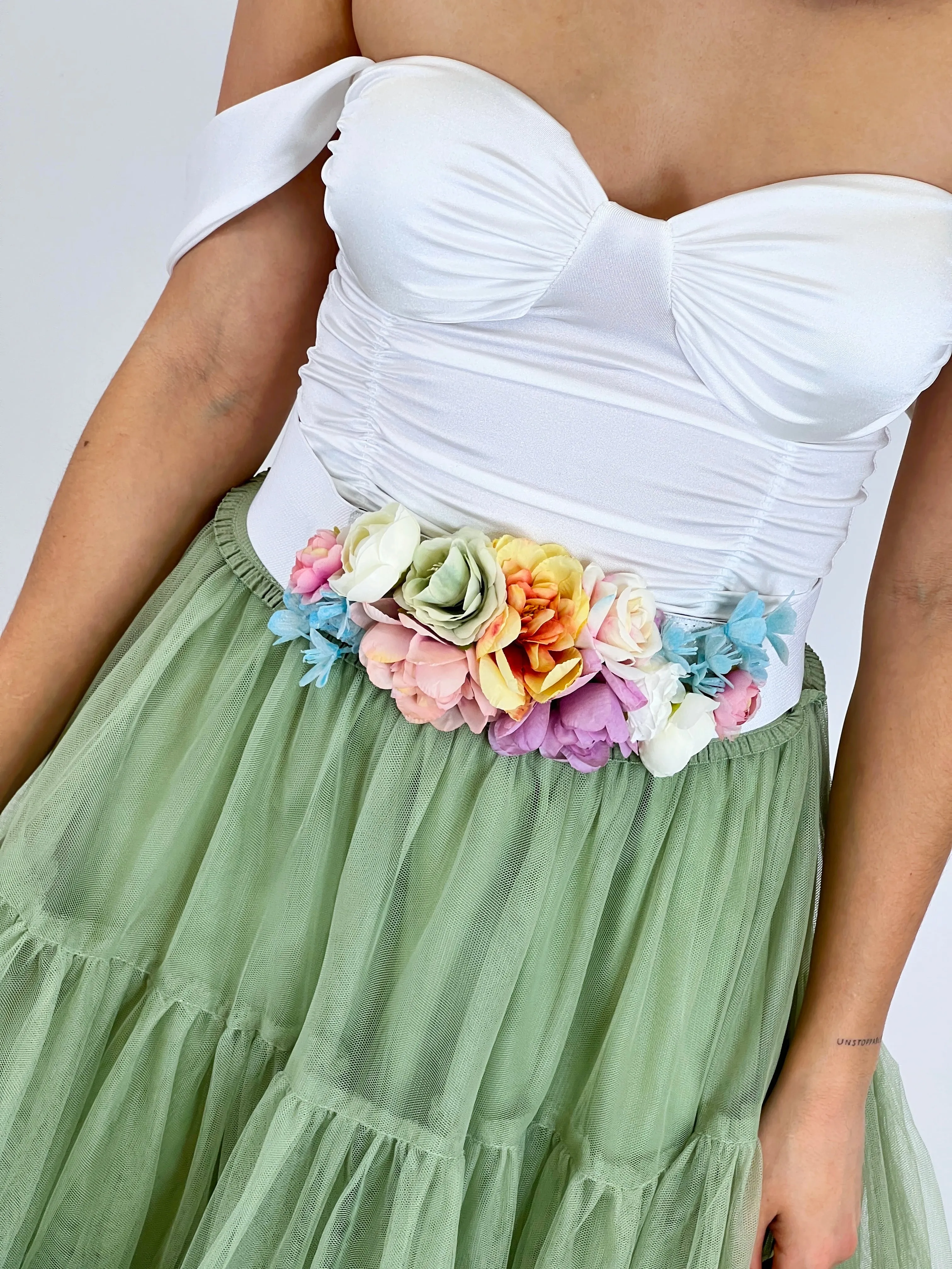 Midi tulle skirt with ruffles