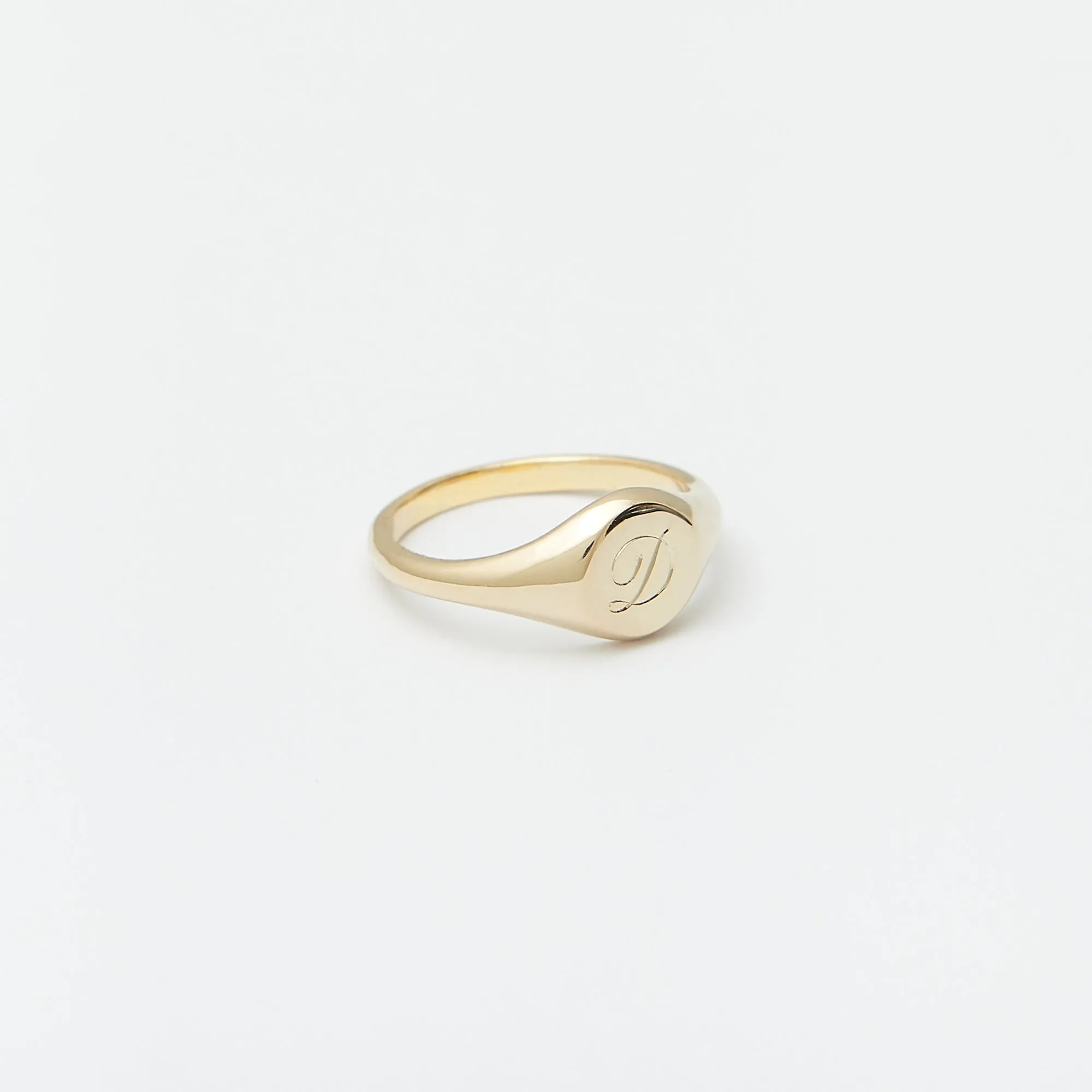 Olivier Signet Ring in Gold