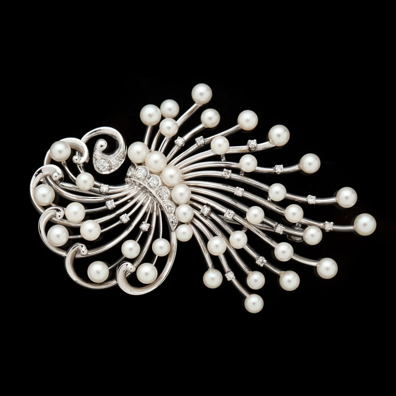 Pearl and Diamond 14Kt Gold Brooch, circa 1950s