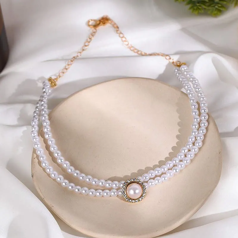 Pearl choker necklace