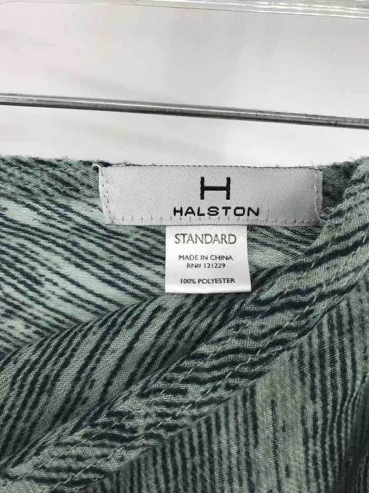 Pre-Owned H Halston Green Size One Size Shawl Sweater