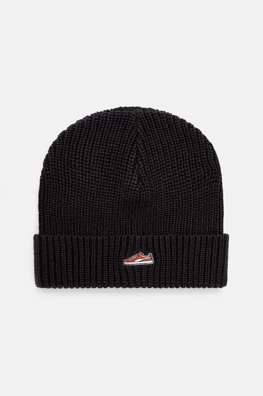 Puma cotton beanie Classics Graphic Short Beanie black color 025680