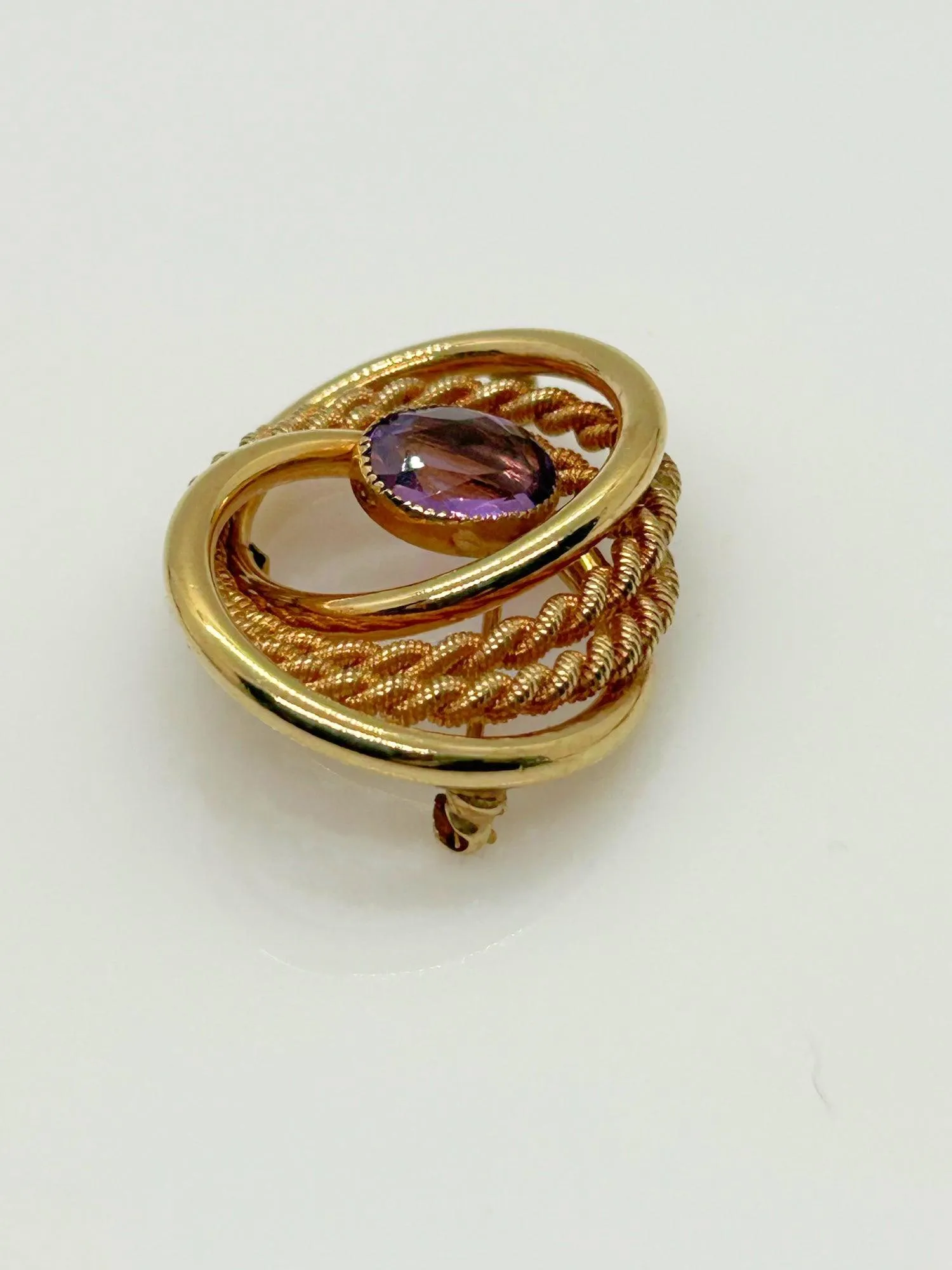 Vintage Van Dell Brooch With Purple Stone, 1/20th 12K.