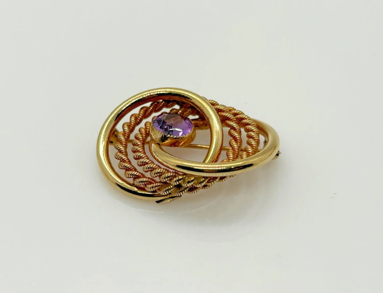 Vintage Van Dell Brooch With Purple Stone, 1/20th 12K.